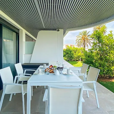 Las Olas Apartment
